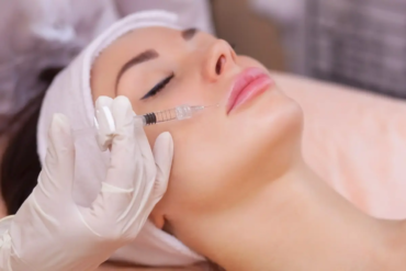 modelowanie ust kwasem hialuronowym