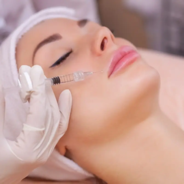 modelowanie ust kwasem hialuronowym